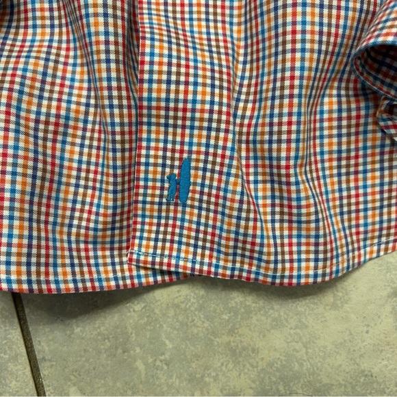 johnnie-O Red and White Casual Button Down Shirt with Classic Style - Picture 3 of 6